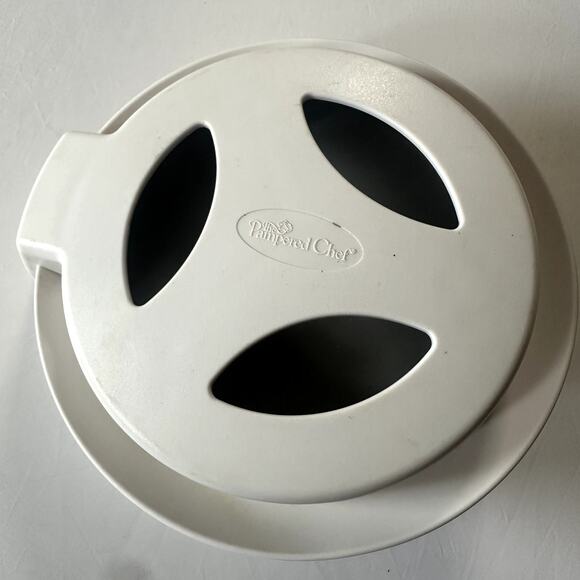 The Pampered Chef Close & Cut Set - Picture 3 of 8